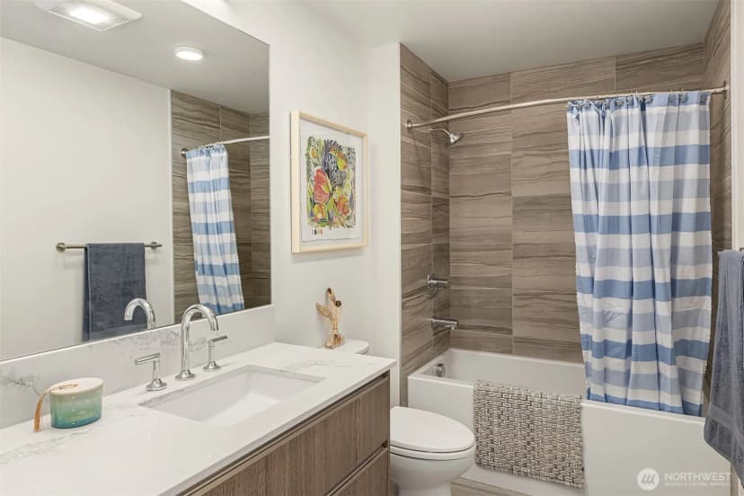 Property photo for 800 Columbia Street #2609, Seattle photo 11