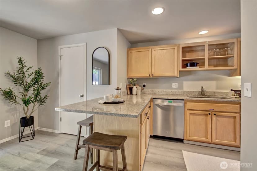 Property photo for 23317 Edmonds Way #4, Edmonds photo 14