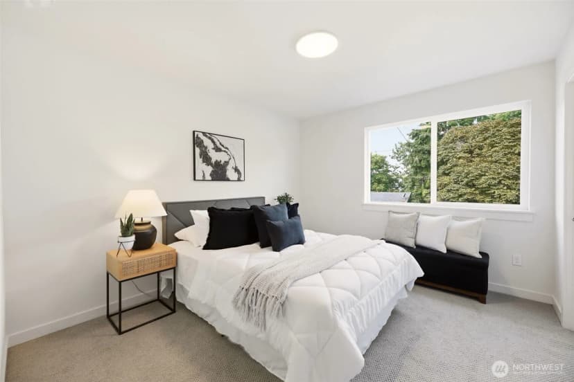 Property photo for 1702 Rainier Avenue #b, Everett photo 13