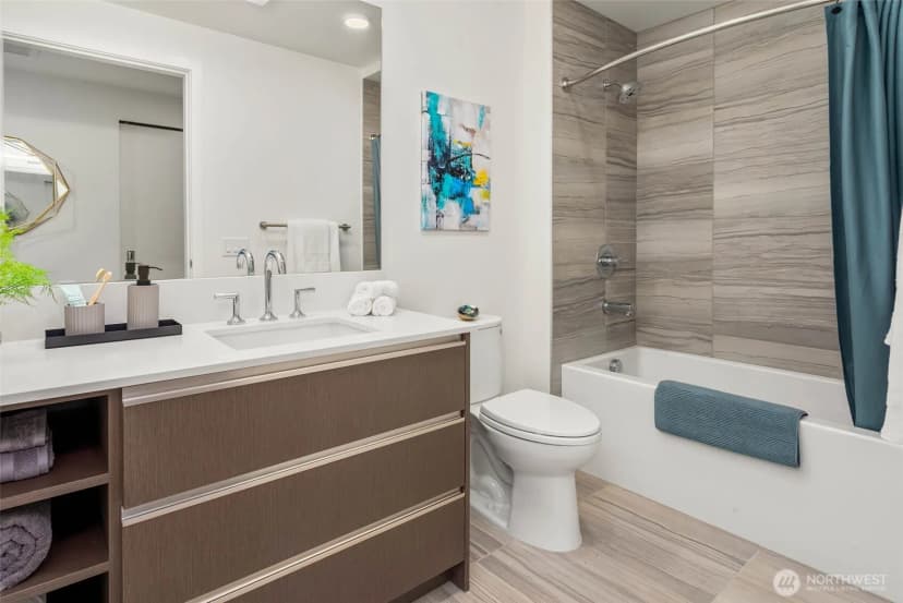 Property photo for 800 Columbia Street #2203, Seattle photo 13
