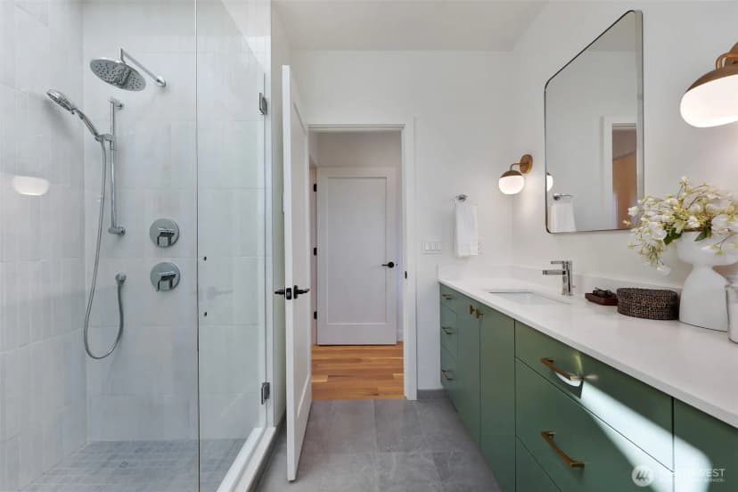 Property photo for 707 N 65th Street, Seattle photo 28