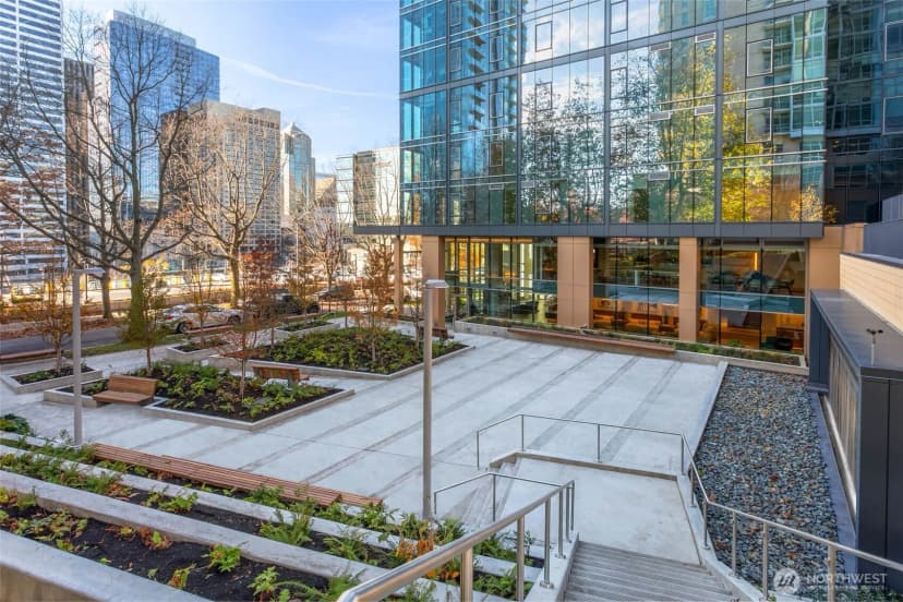 Property photo for 800 Columbia Street #2906, Seattle photo 36