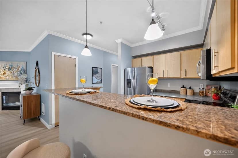 Property photo for 10709 Valley Viewrd #c101, Bothell photo 10
