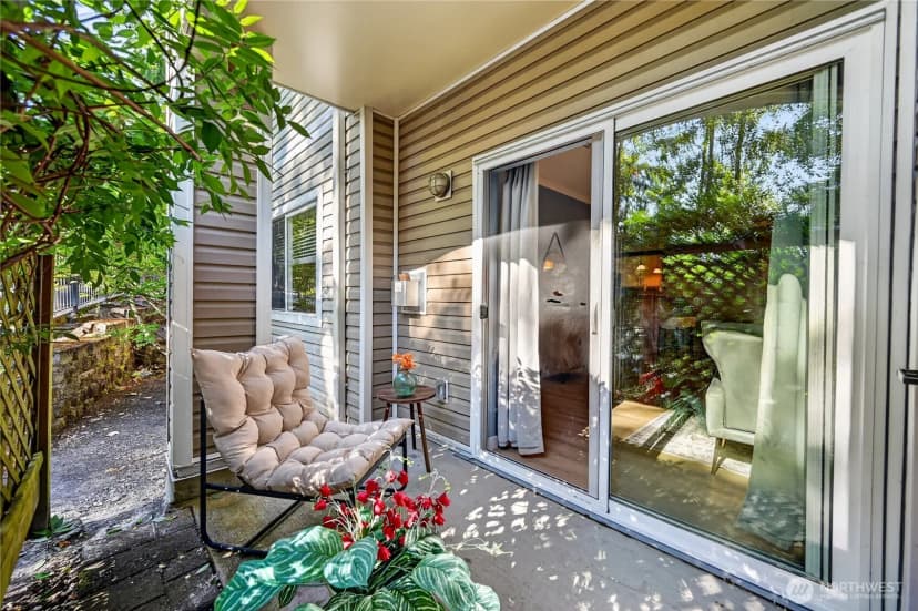 Property photo for 10709 Valley Viewrd #c101, Bothell photo 19