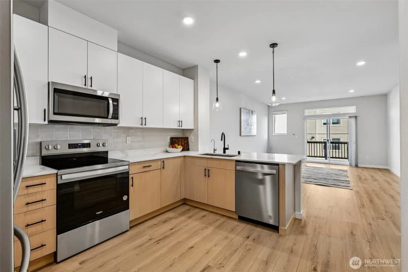 Property photo for 16723 Alderwood Mall Parkway #a7, Lynnwood photo 4