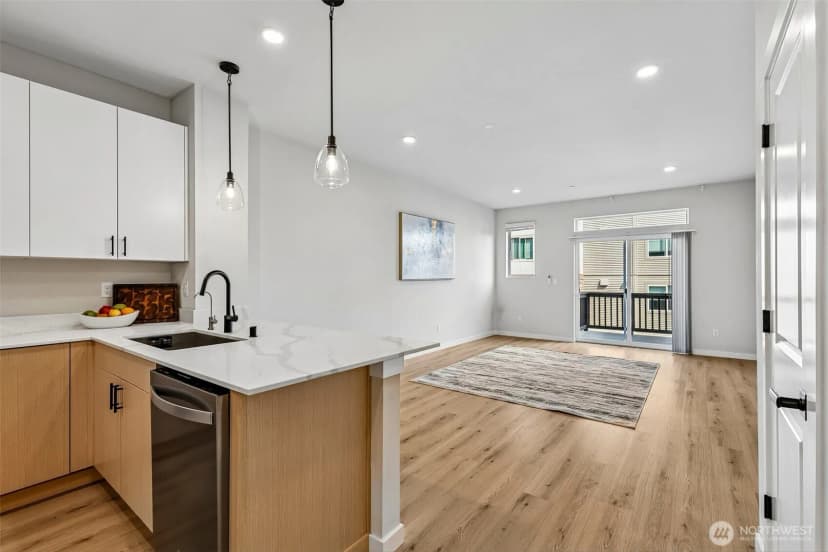 Property photo for 16723 Alderwood Mall Parkway #a7, Lynnwood photo 11
