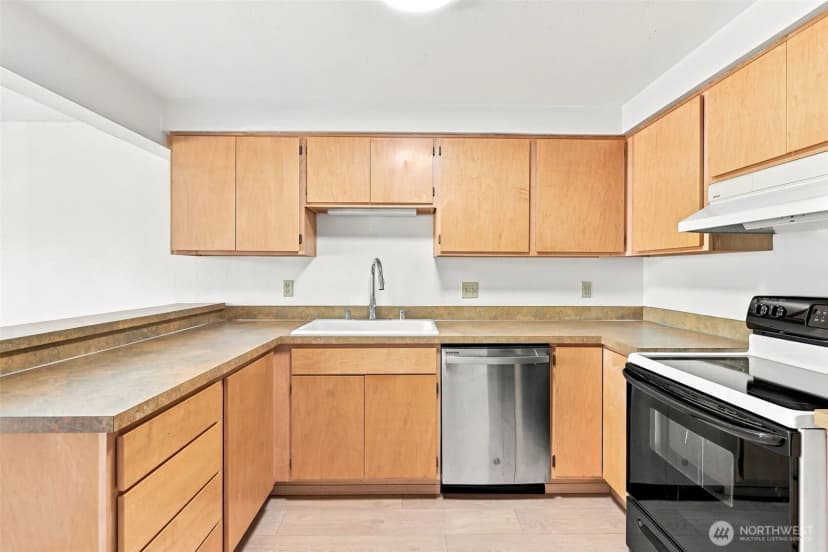 Property photo for 9000 25th Avenue Sw #102a, Seattle photo 18