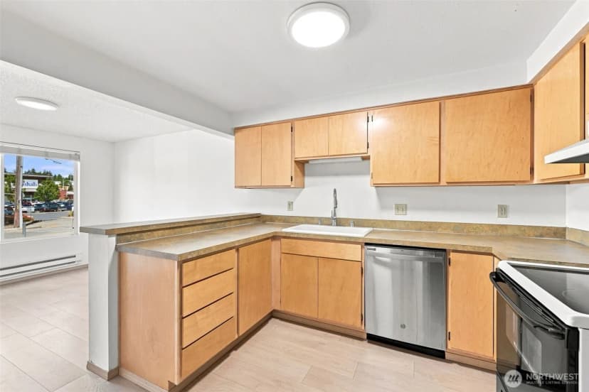 Property photo for 9000 25th Avenue Sw #102a, Seattle photo 19