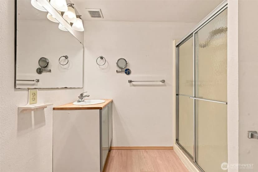 Property photo for 9000 25th Avenue Sw #102a, Seattle photo 29