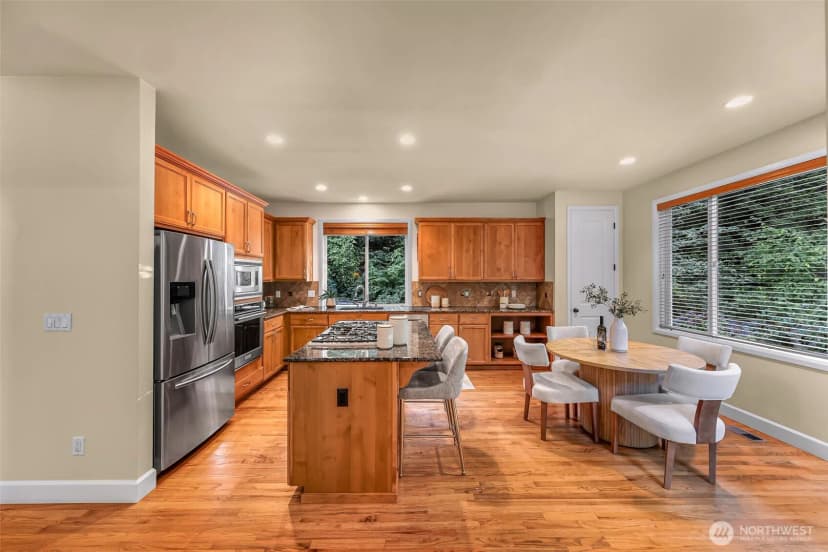 Property photo for 12019 178th Place Ne, Redmond photo 8