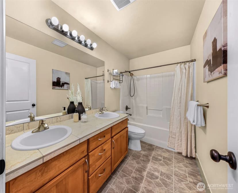 Property photo for 12019 178th Place Ne, Redmond photo 18