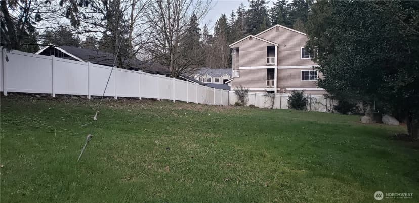 Property photo for 335 Xx 18th Avenue S, Federal Way photo 10