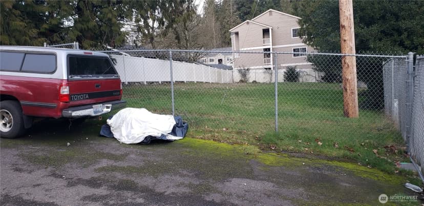 Property photo for 335 Xx 18th Avenue S, Federal Way photo 12