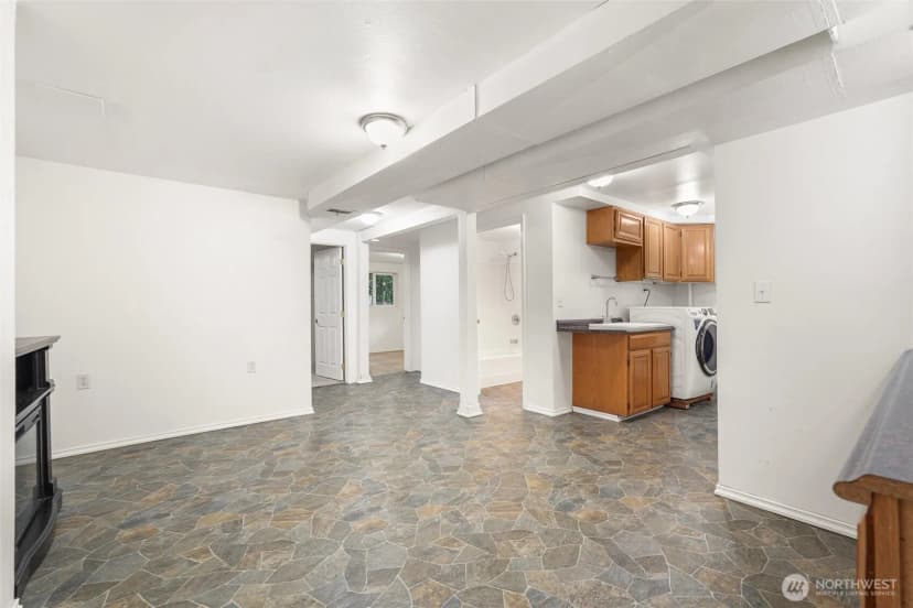 Property photo for 23427 100th Avenue Se, Kent photo 15