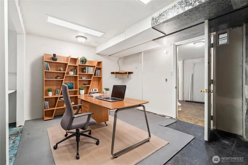 Property photo for 23427 100th Avenue Se, Kent photo 18