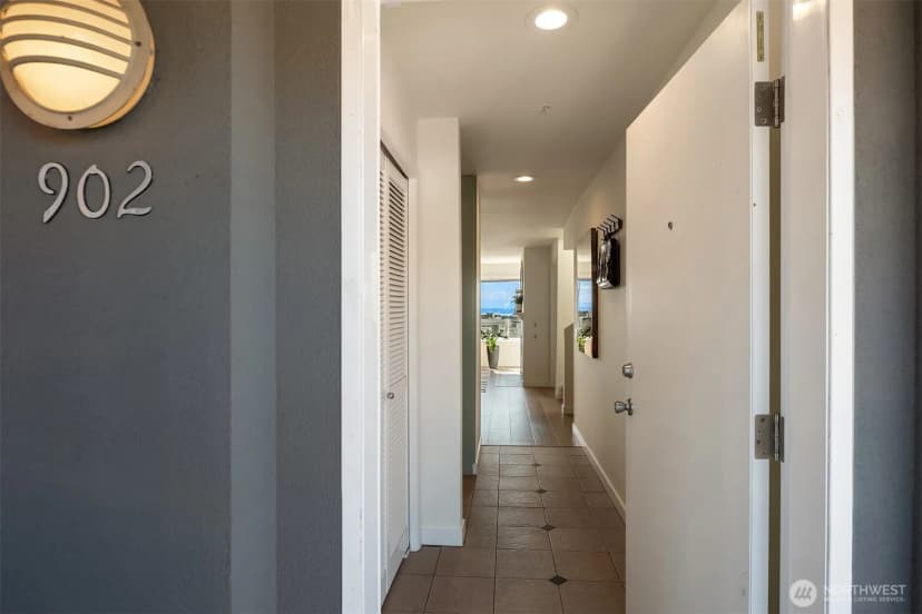 Property photo for 420 Melrose Avenue E #902, Seattle photo 31