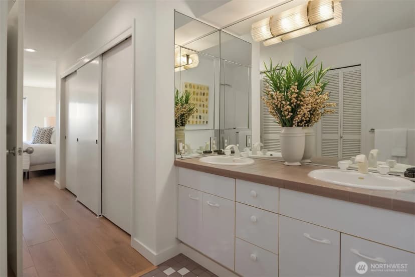 Property photo for 420 Melrose Avenue E #902, Seattle photo 18