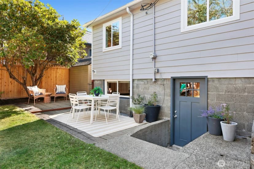 Property photo for 8062 30th Avenue Nw, Seattle photo 24