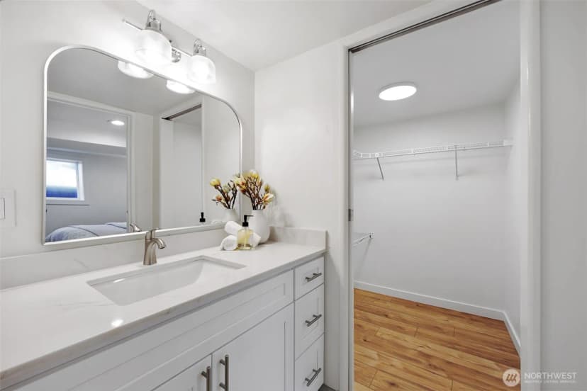Property photo for 8062 30th Avenue Nw, Seattle photo 20