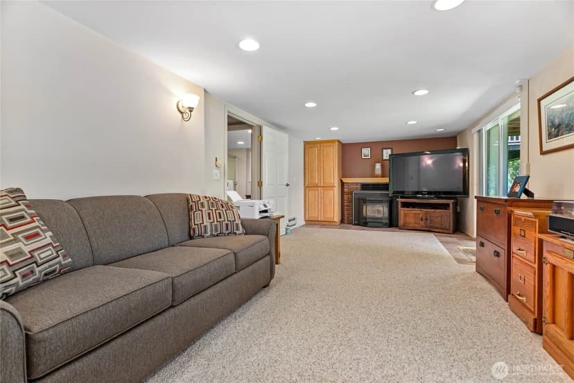 Property photo for 482 W Lake Samish Drive, Bellingham photo 23