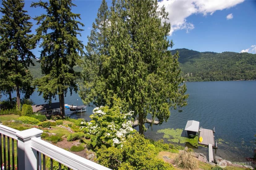 Property photo for 482 W Lake Samish Drive, Bellingham photo 27