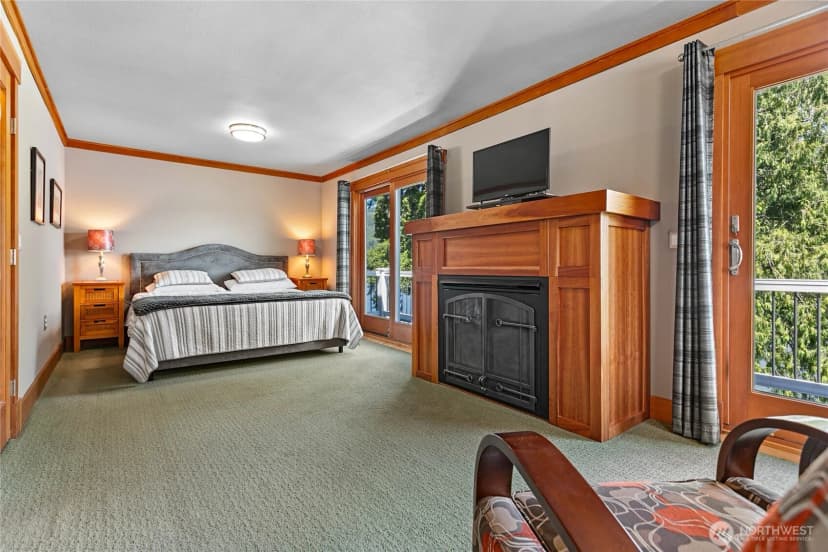 Property photo for 482 W Lake Samish Drive, Bellingham photo 18