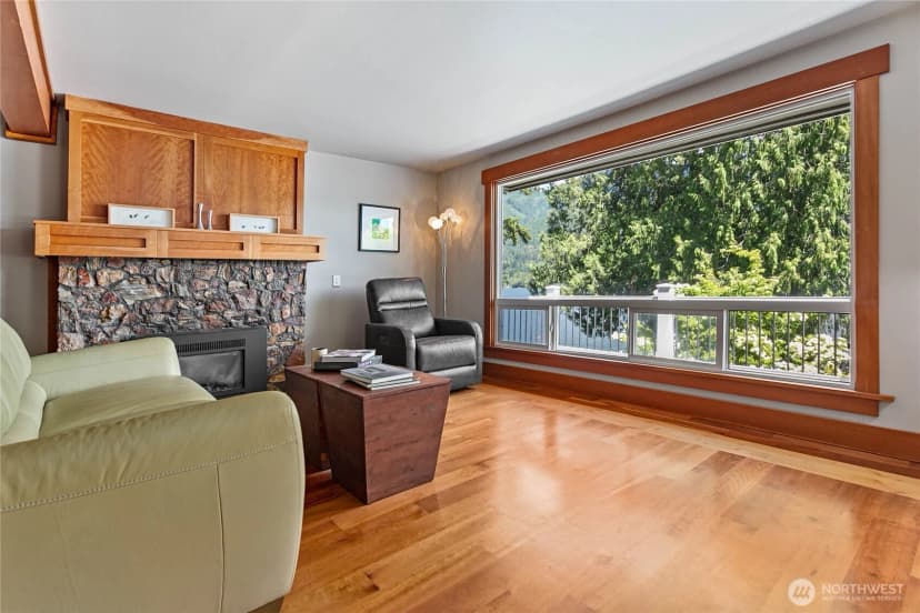 Property photo for 482 W Lake Samish Drive, Bellingham photo 7