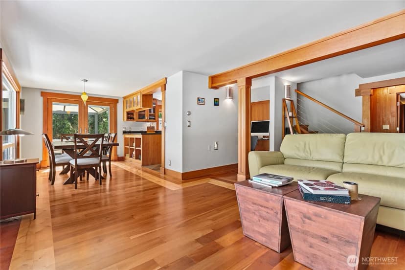 Property photo for 482 W Lake Samish Drive, Bellingham photo 6