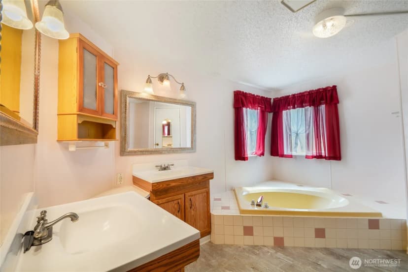 Property photo for 5810 Fleming Street, Everett photo 18