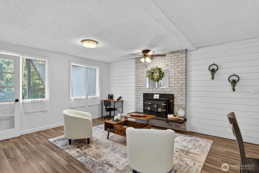 Property photo for 2730 Iroquois Drive, Mount Vernon photo 4