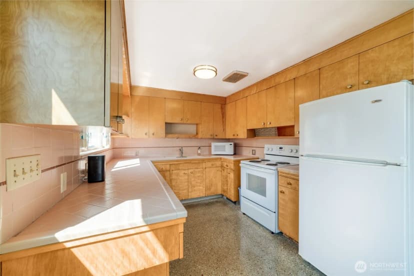 Property photo for 3737 S 194th Street, Sea Tac photo 11