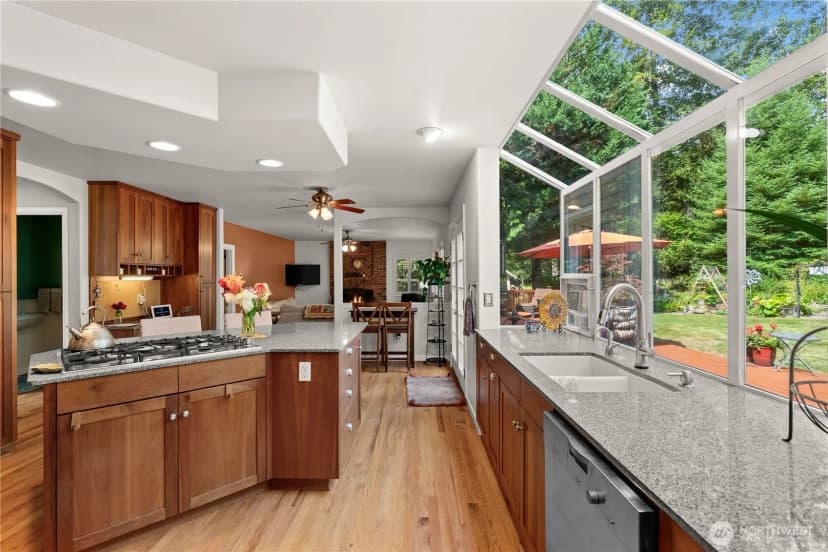 Property photo for 23924 Se 186th Street, Maple Valley photo 12