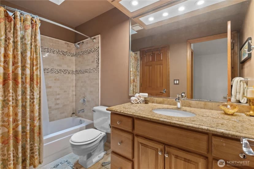 Property photo for 23924 Se 186th Street, Maple Valley photo 18