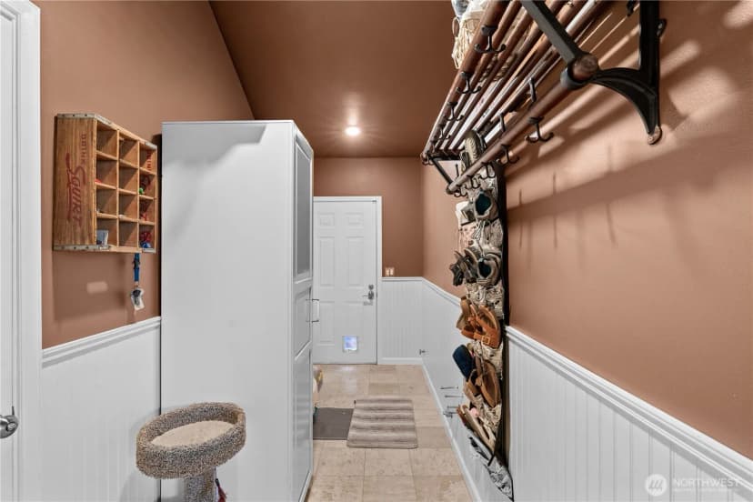 Property photo for 23924 Se 186th Street, Maple Valley photo 13