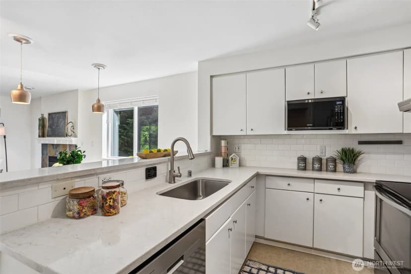 Property photo for 232 Belmont Avenue E #301, Seattle photo 11