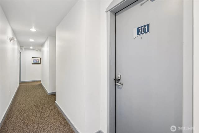 Property photo for 232 Belmont Avenue E #301, Seattle photo 4