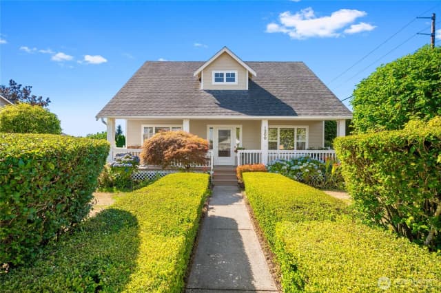 Property photo for 1200 Elm Street, Lynden