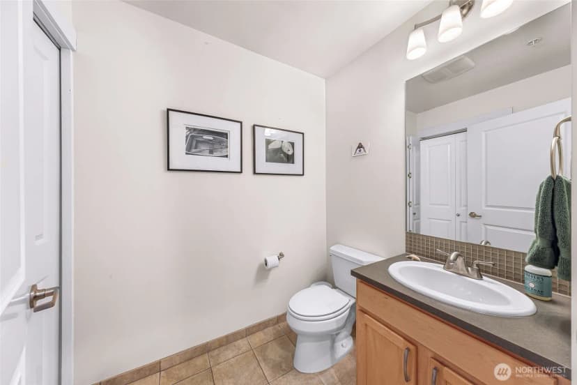 Property photo for 3111 Newmarket Street #302, Bellingham photo 27