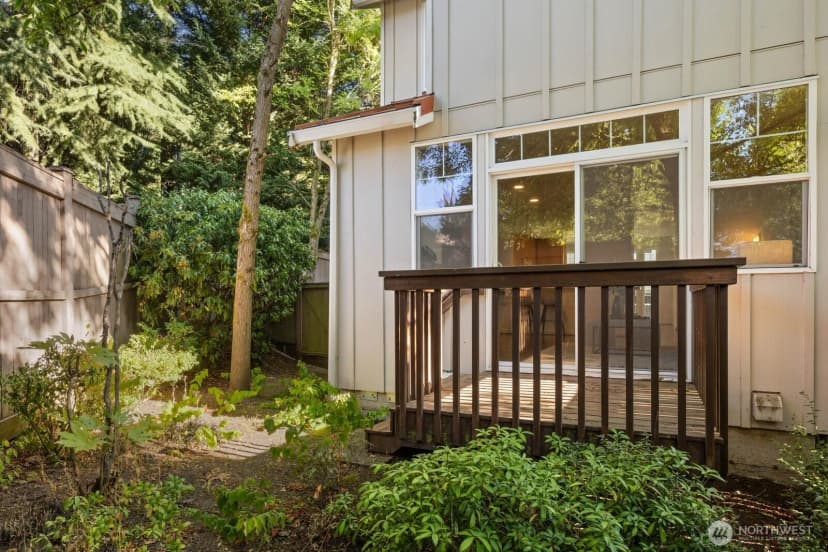 Property photo for 12721 Se 41st Place #214, Bellevue photo 18