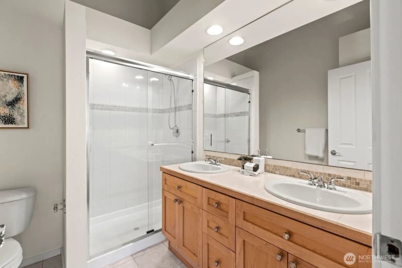 Property photo for 12721 Se 41st Place #214, Bellevue photo 12