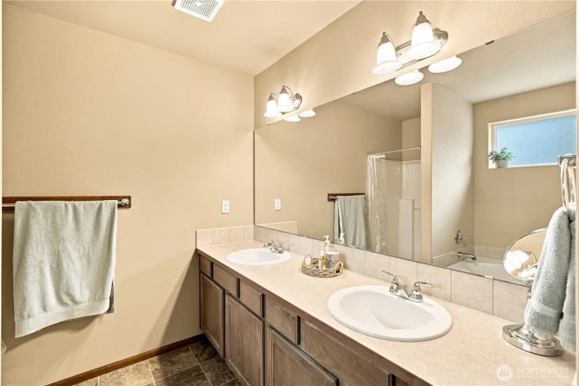 Property photo for 5628 116th Street Ne, Marysville photo 21