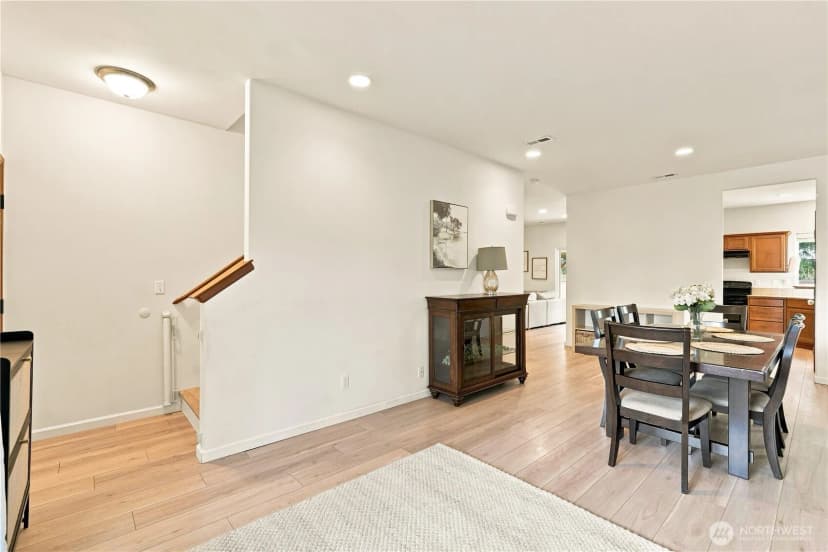 Property photo for 5628 116th Street Ne, Marysville photo 6
