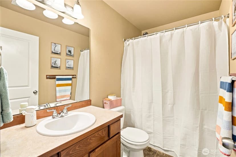 Property photo for 5628 116th Street Ne, Marysville photo 27