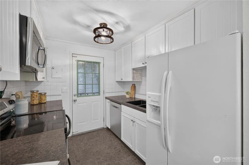 Property photo for 26562 221st Place Se, Maple Valley photo 9