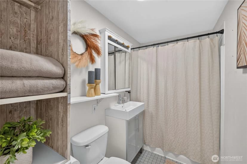 Property photo for 26562 221st Place Se, Maple Valley photo 16