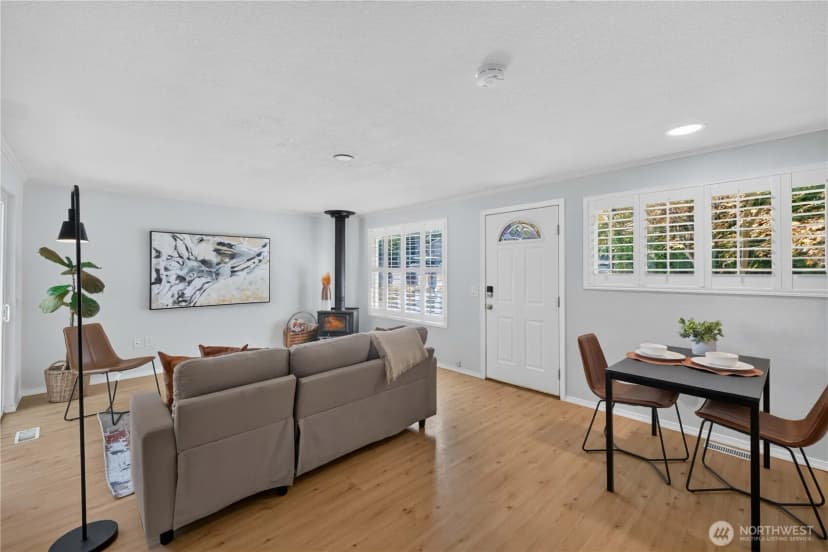 Property photo for 26562 221st Place Se, Maple Valley photo 8