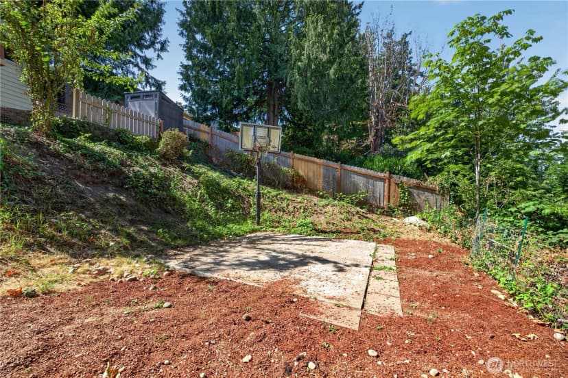 Property photo for 26562 221st Place Se, Maple Valley photo 29