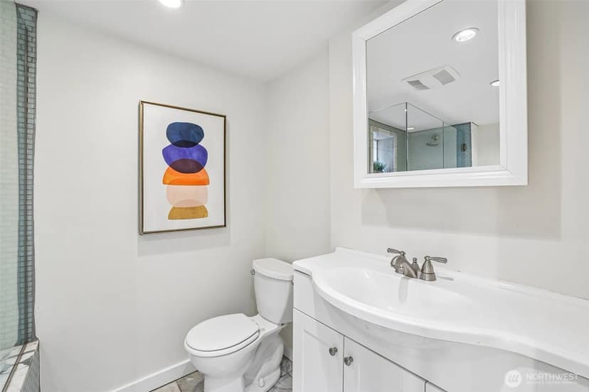 Property photo for 1025 Ne 103rd Street, Seattle photo 17