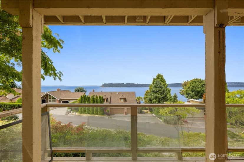 Property photo for 10015 Marine View Drive, Mukilteo photo 14