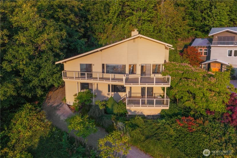 Property photo for 10015 Marine View Drive, Mukilteo photo 18